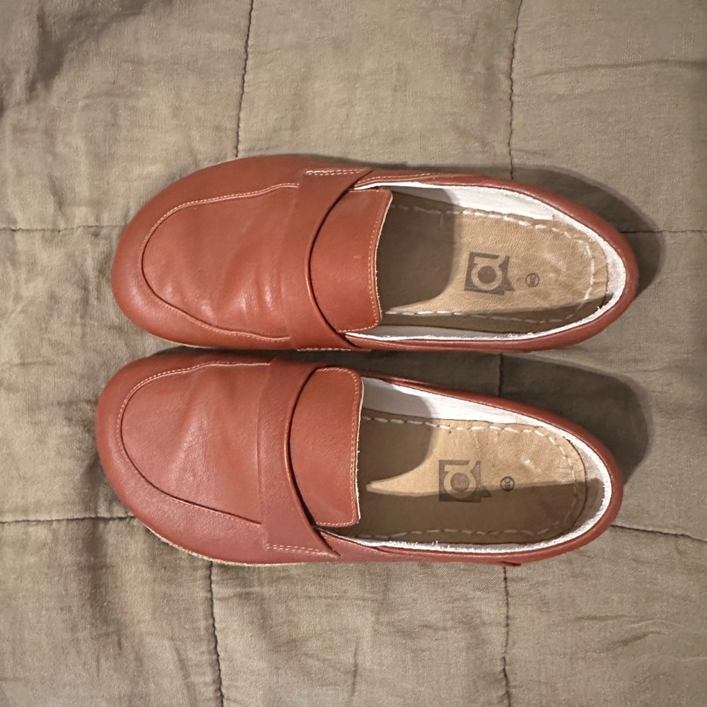 Women's Brown barefoot Loafers